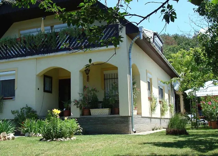 18 Apartament *